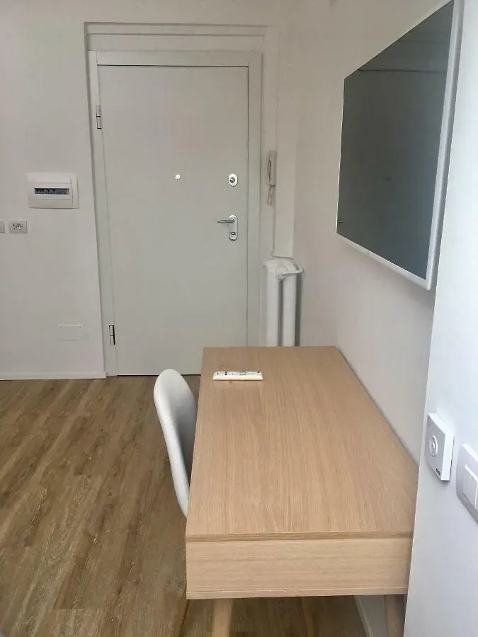 Corso Venezia Apartment Milan
